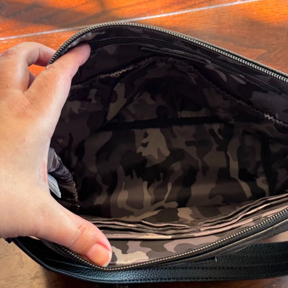 Lug Flare XL Vegan Leather Shoulder/Crossbody Bag Black Quilted - Picture 11 of 12